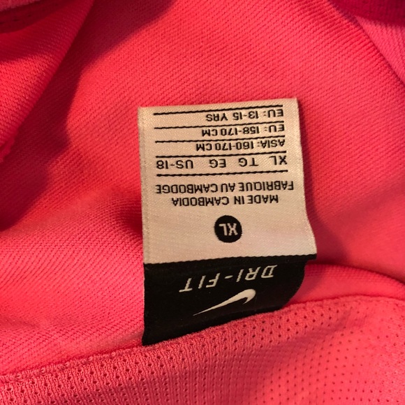 Pink Nike dry fit jacket - Picture 2 of 5
